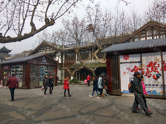樹脂瓦移動商鋪，占據(jù)步行街商機