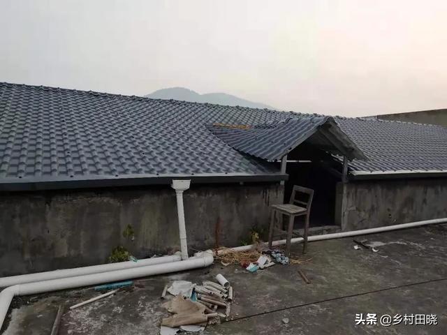 農(nóng)村自建房坡屋頂，用琉璃瓦還是樹脂瓦？看看內(nèi)行人的經(jīng)驗分享