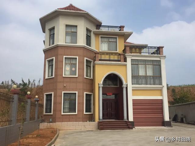 農(nóng)村自建房坡屋頂，用琉璃瓦還是樹脂瓦？看看內(nèi)行人的經(jīng)驗分享